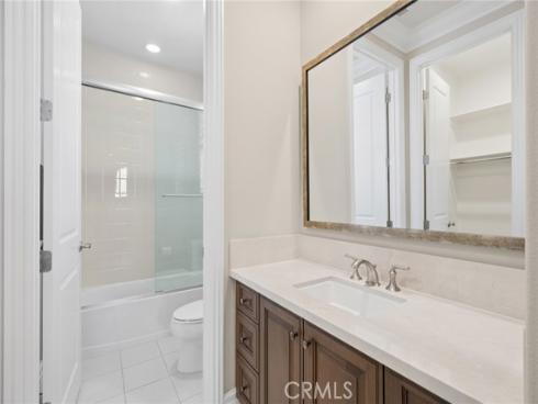 111 Shady Arbor , Irvine, CA