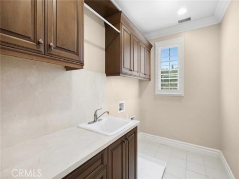111 Shady Arbor , Irvine, CA