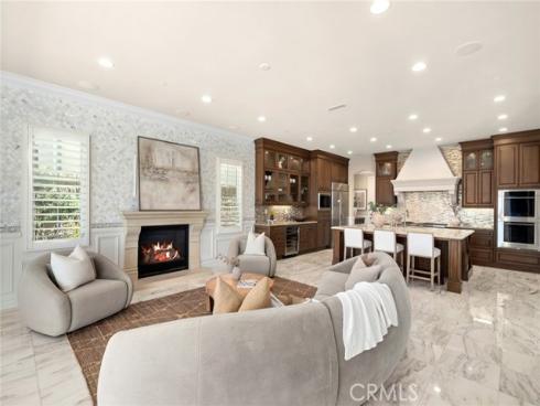 111 Shady Arbor , Irvine, CA