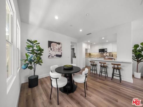 270 Lockford , Irvine, CA