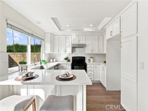 10 Goldenbush , Irvine, CA