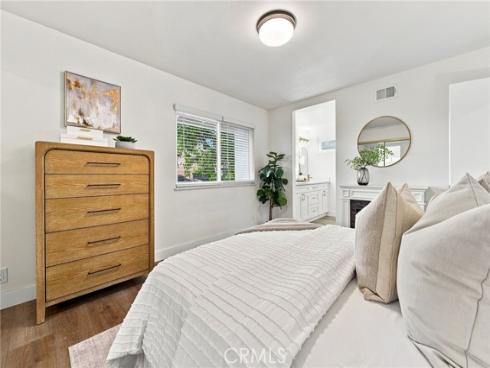 10 Goldenbush , Irvine, CA