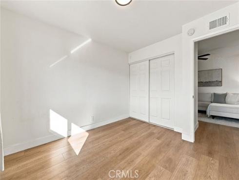 10 Goldenbush , Irvine, CA