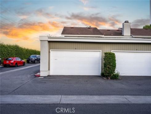 10 Goldenbush , Irvine, CA