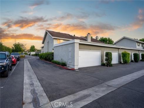 10 Goldenbush , Irvine, CA