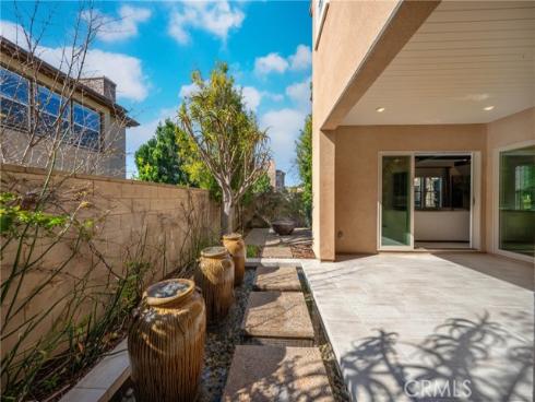 94 Swift , Irvine, CA