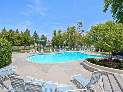 8 Woodfall , Irvine, CA