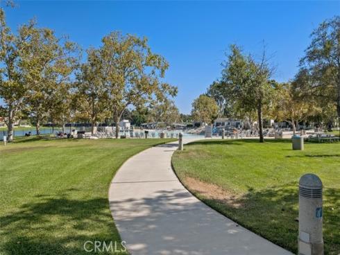 8 Woodfall , Irvine, CA