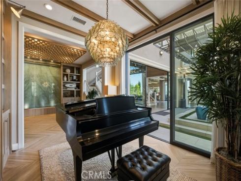 100 Boulder Pass , Irvine, CA