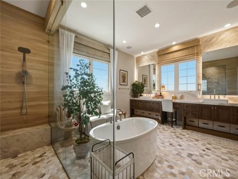 100 Boulder Pass , Irvine, CA