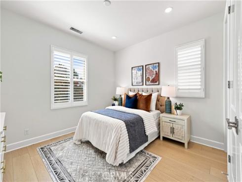 73 Cortland , Irvine, CA