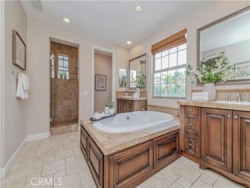 58 Gray Dove , Irvine, CA