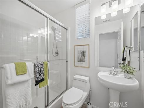 33 Nightshade , Irvine, CA