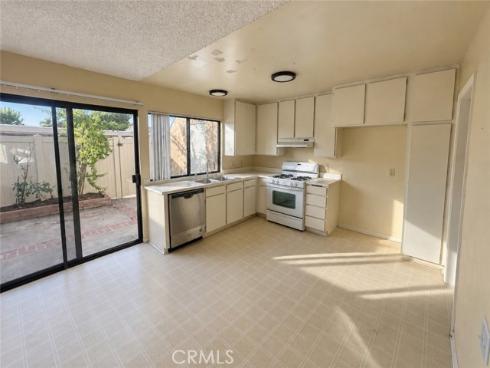 2 Greenleaf , Irvine, CA
