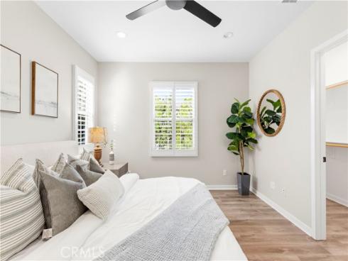 85  Kestrel  , Irvine, CA