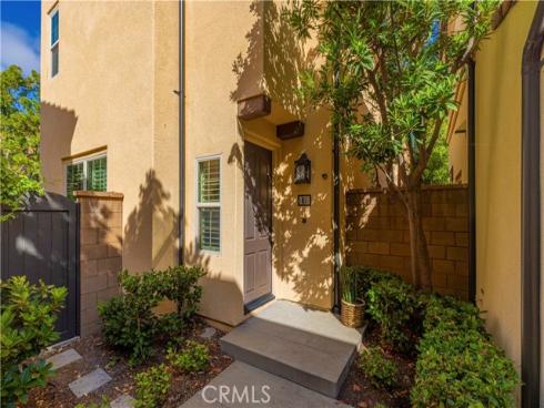 85  Kestrel  , Irvine, CA