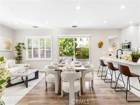 85  Kestrel  , Irvine, CA