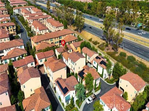 85  Kestrel  , Irvine, CA