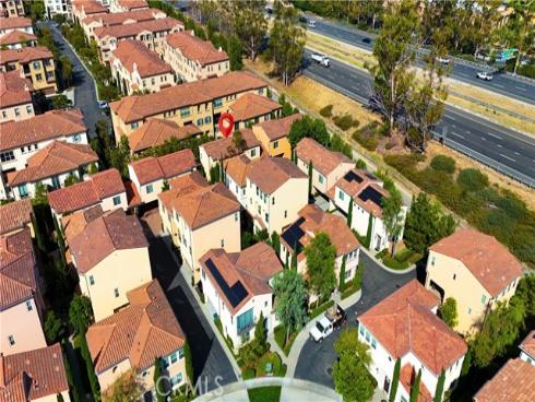 85  Kestrel  , Irvine, CA