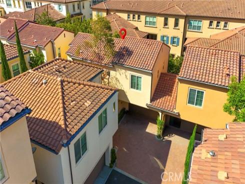 85  Kestrel  , Irvine, CA