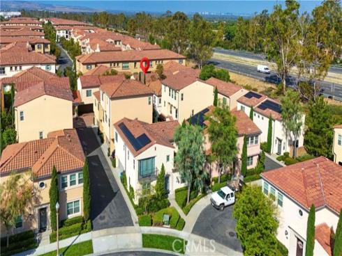 85  Kestrel  , Irvine, CA