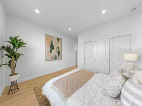 126 Saybrook , Irvine, CA