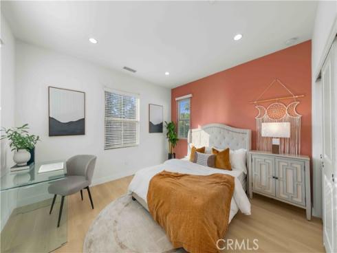 126 Saybrook , Irvine, CA
