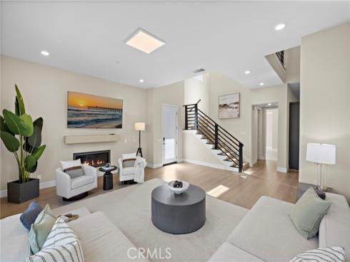 77 Pelican , Irvine, CA