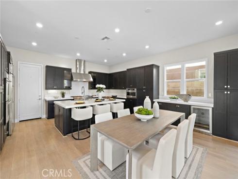 77 Pelican , Irvine, CA