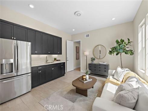 77 Pelican , Irvine, CA