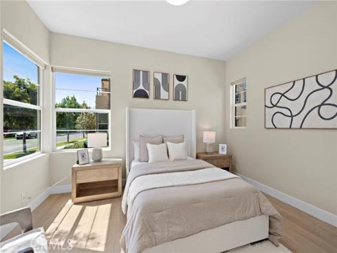 77 Pelican , Irvine, CA