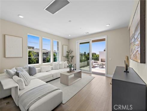 77 Pelican , Irvine, CA