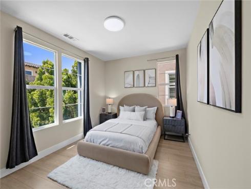 77 Pelican , Irvine, CA
