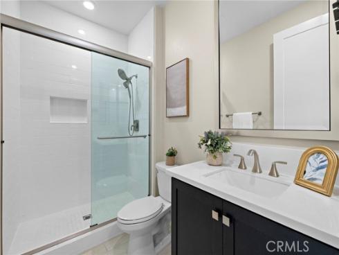 77 Pelican , Irvine, CA