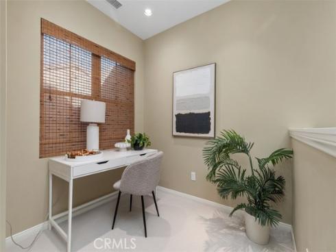 204 Overbrook , Irvine, CA
