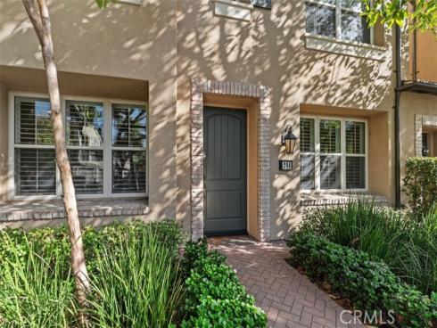204 Overbrook , Irvine, CA