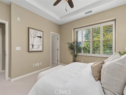 204 Overbrook , Irvine, CA