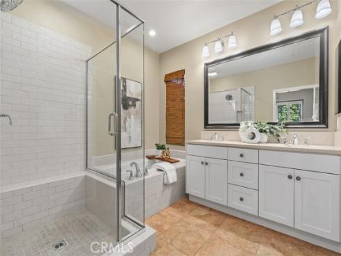 204 Overbrook , Irvine, CA