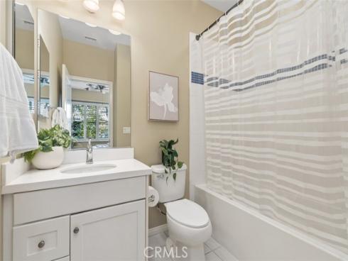204 Overbrook , Irvine, CA