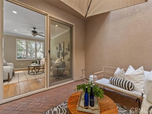 204 Overbrook , Irvine, CA