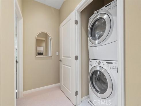 204 Overbrook , Irvine, CA