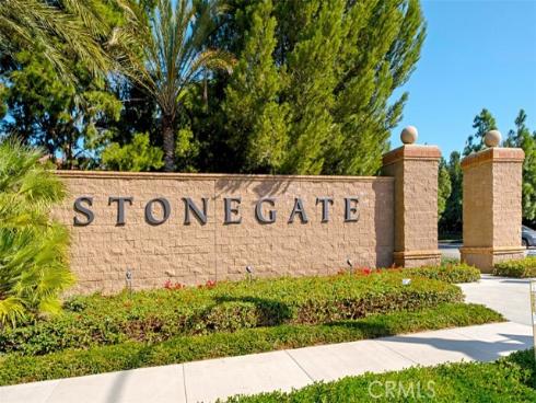 204 Overbrook , Irvine, CA