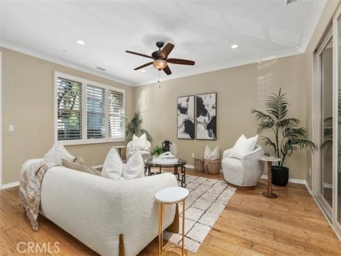 204 Overbrook , Irvine, CA