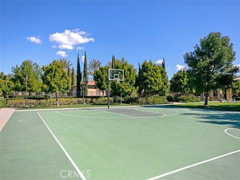 204 Overbrook , Irvine, CA