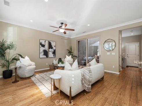 204 Overbrook , Irvine, CA
