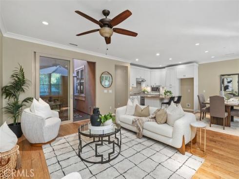 204 Overbrook , Irvine, CA