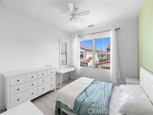 85 Rembrandt , Irvine, CA