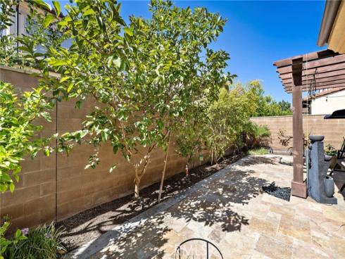 85 Rembrandt , Irvine, CA