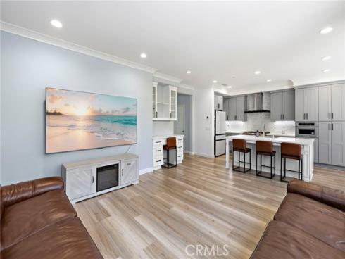 85 Rembrandt , Irvine, CA