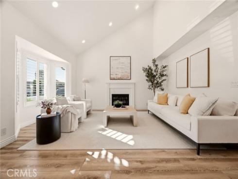 17 Whitney , Irvine, CA